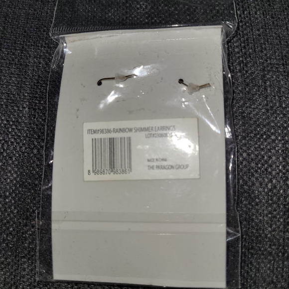 Earrings NWT - Picture 4 of 5